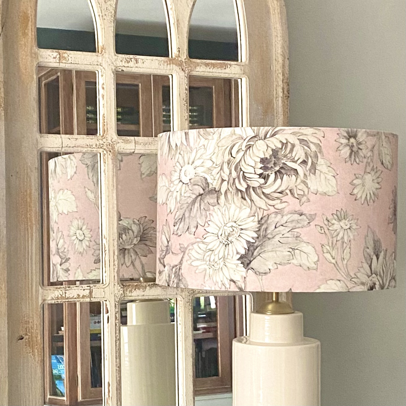 FLORAL ROSA CON INTERIOR DORADO